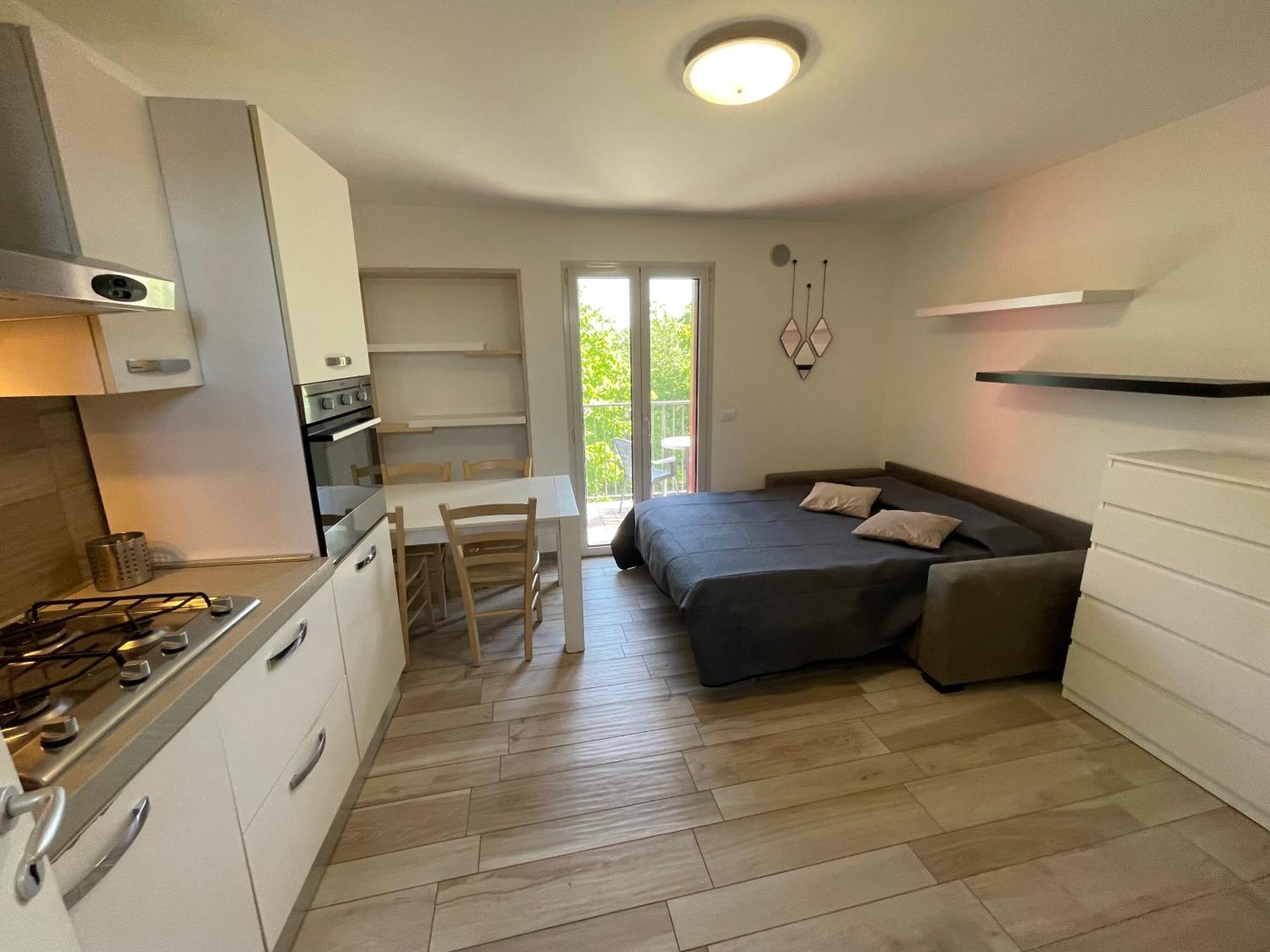 Reverso - Alloggi Con Solarium Vista Mare Caorle Exterior photo